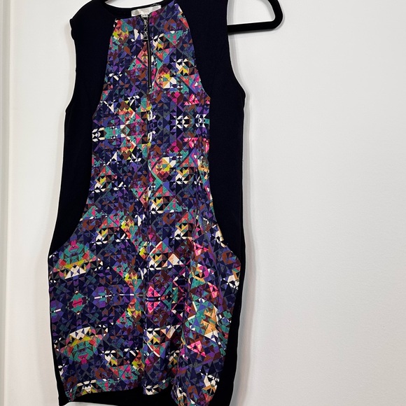 Colorful Geometric Pattern mini Dress - Picture 3 of 8